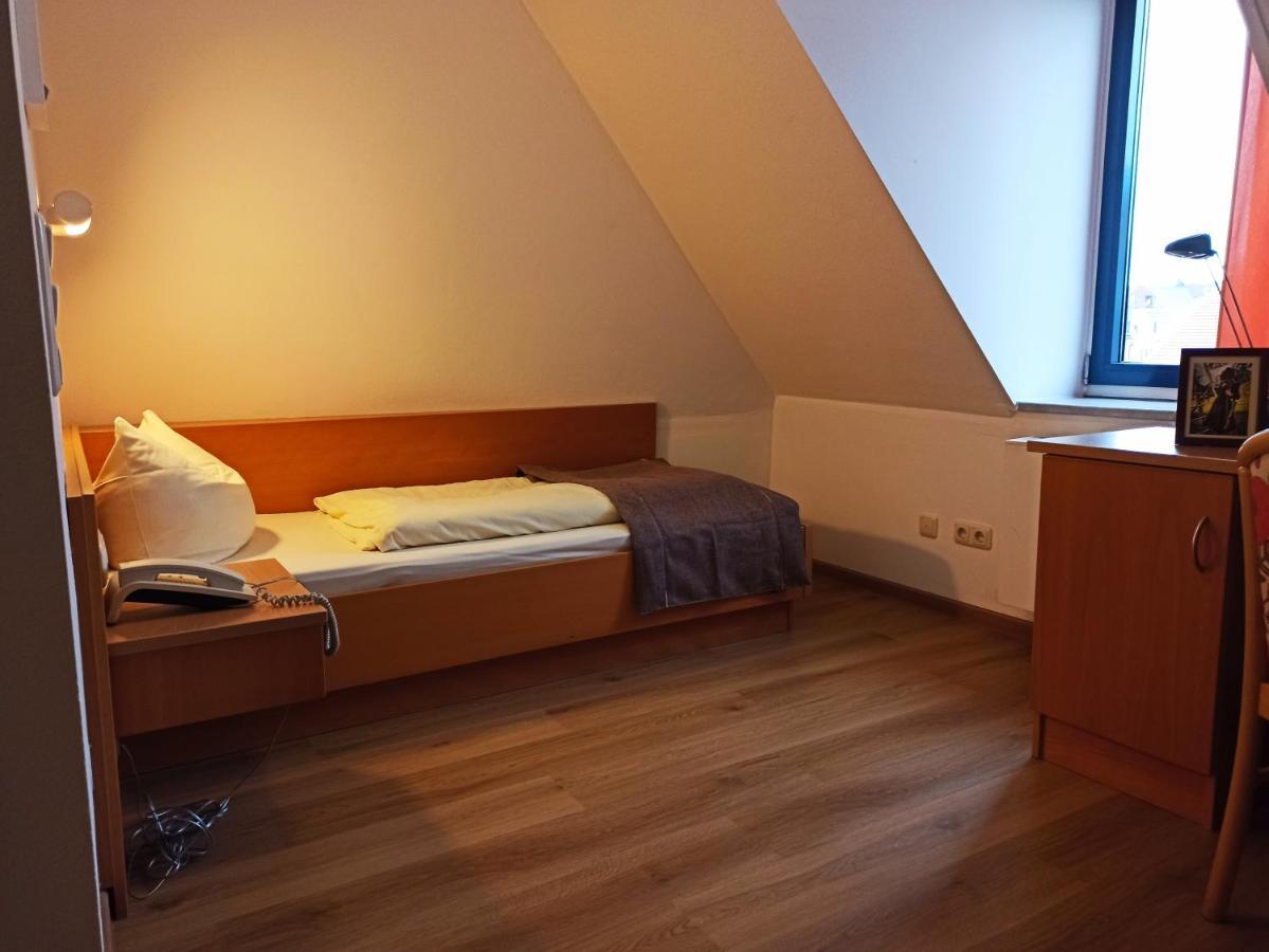 Gastehaus Deggendorf Hotell Exteriör bild